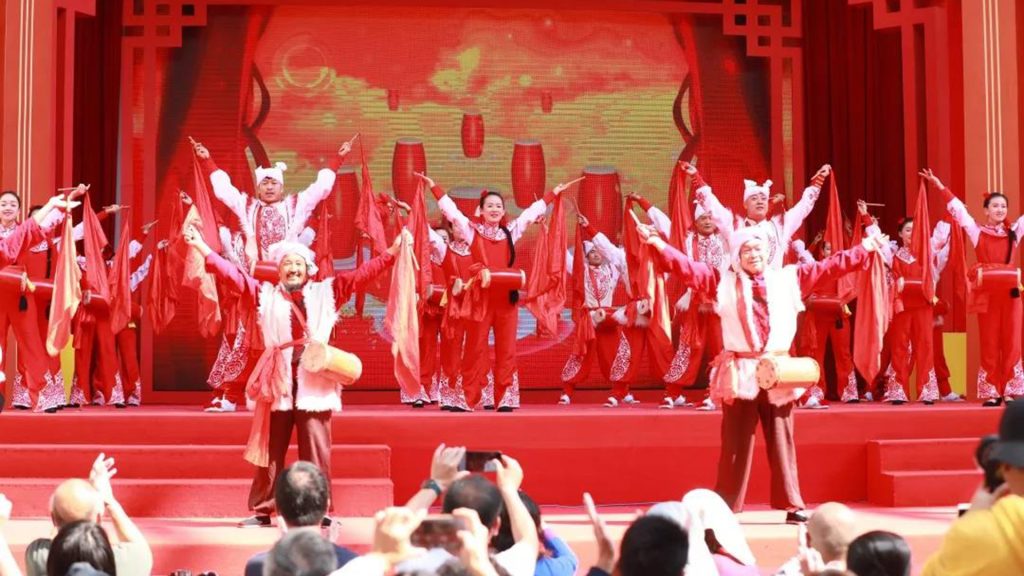 喜庆!安塞腰鼓在海派地标响起来!