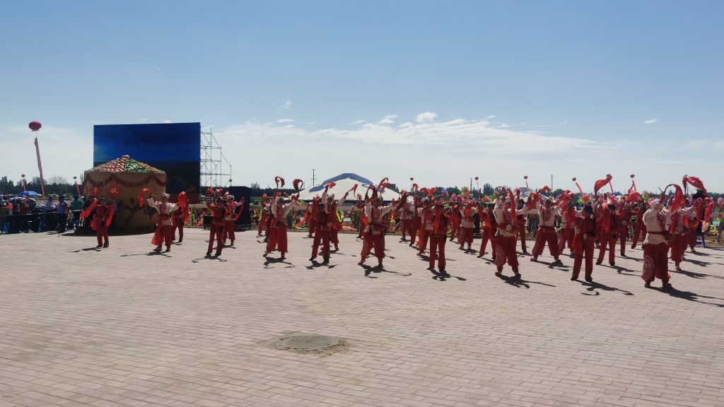 安塞腰鼓参加2023年潍坊国际风筝嘉年华活动开幕式